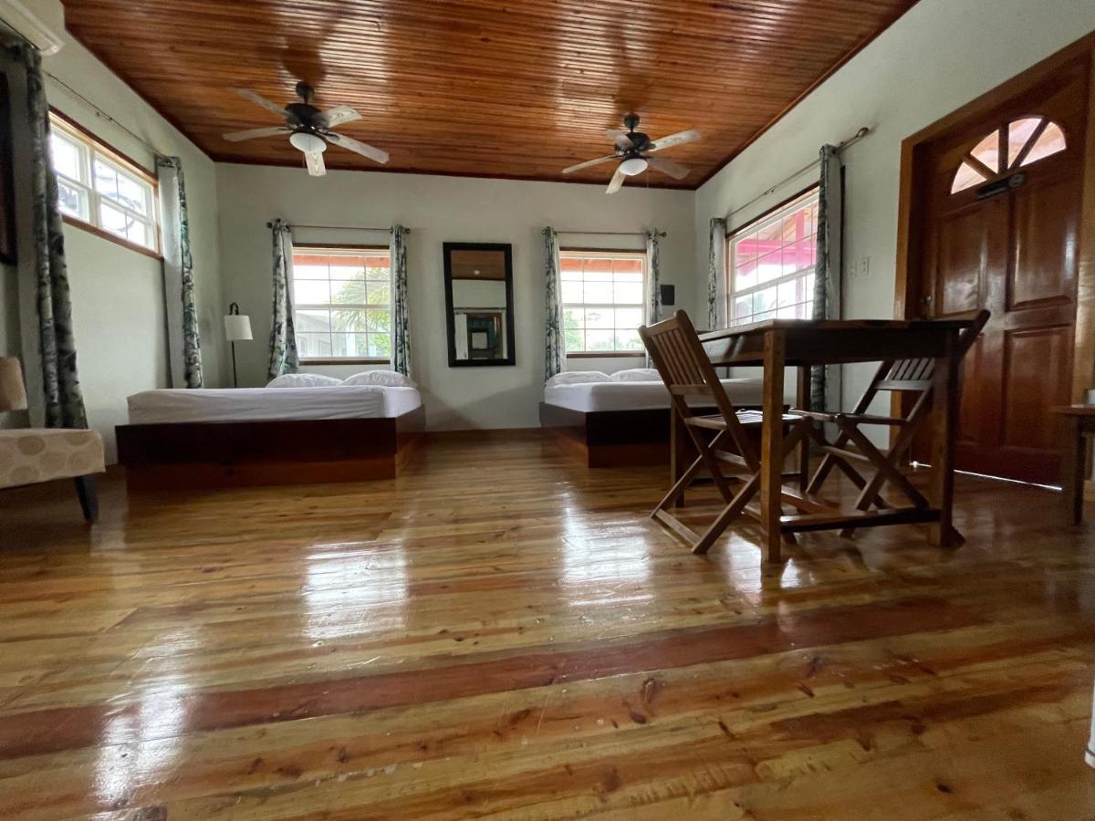 Sea N Sun Guest House Caye Caulker Exterior photo